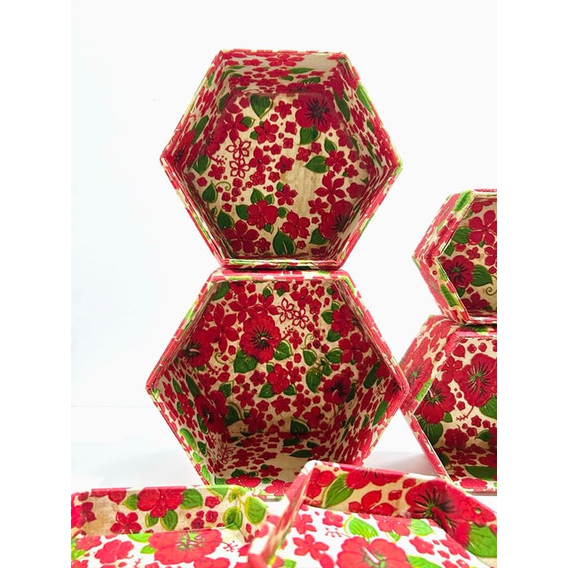 Early 20th Century Antique Floral Nesting Boxes – Textile Covered Folk Art Storage Boxes, Early 20th Century (Set of 4) For Sale - Image 5 of 9