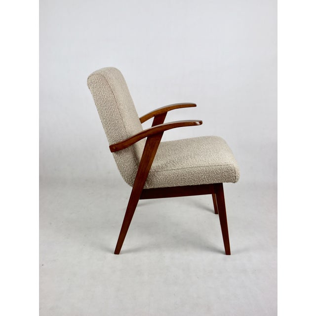 Beige Boucle Easy Chair attributed to Mieczyslaw Puchala, 1970s For Sale - Image 4 of 13