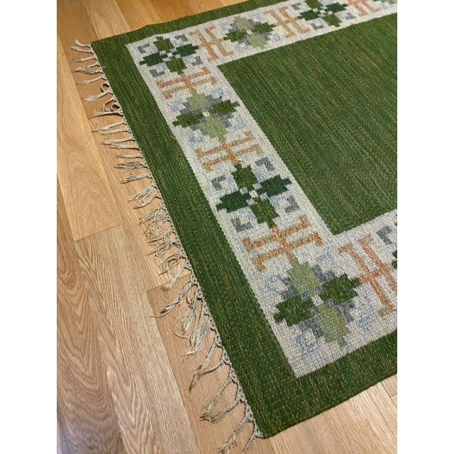 1960s Vintage Swedish Green Rölakan Rug by Fredrik Fiedler For Sale In New York - Image 6 of 8