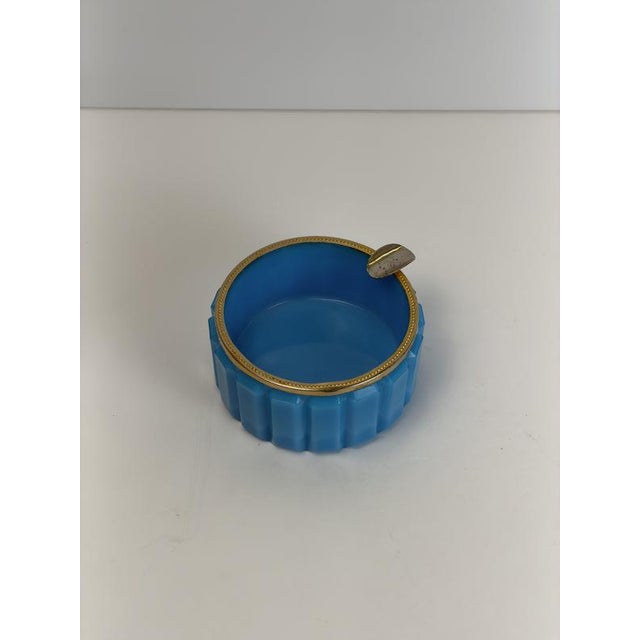 Blue Faceted Turquoise Opaline Glass Ashtray with Gilt Brass Rim, Italy, 1950s For Sale - Image 8 of 10