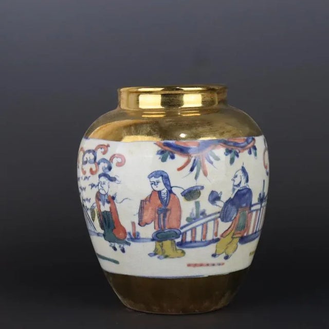 H-20.8cm,W-18.5cm The product is a vintage Famille Verte porcelain jar originating from China, featuring a blue and white...