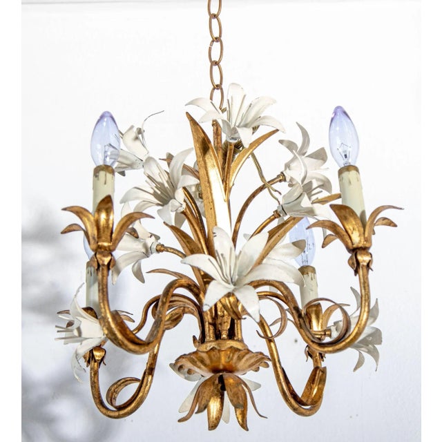 Victorian Italian Hollywood Regency Gilt Tole Lily Four-Light Chandelier, 1960s For Sale - Image 3 of 13