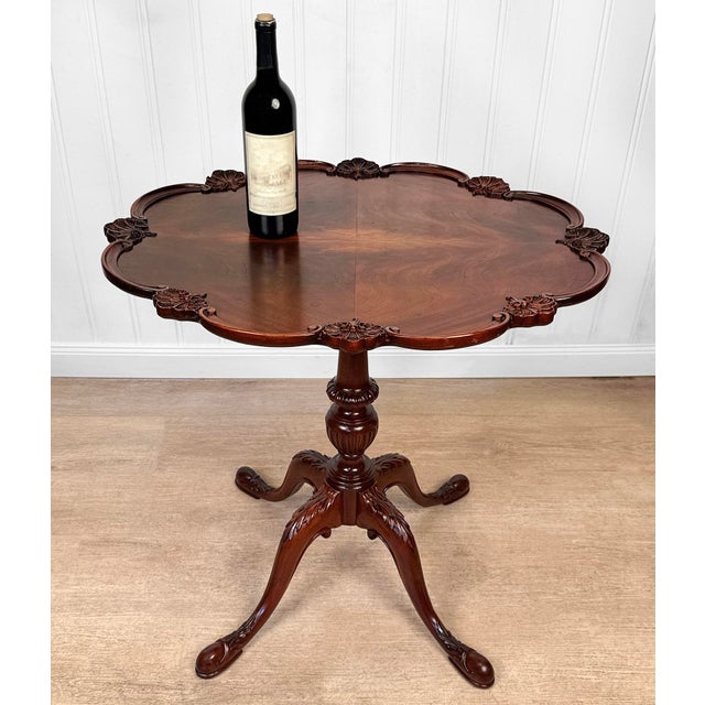 - Original 1940's Imperial Grand Rapids Pie Crust Table - Solid Mahogany with Drastic Matchbook Burl Veneered Top -...