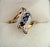 18k Gold and Sapphire Ribbon Ring, 1960s For Sale - Image 4 of 5