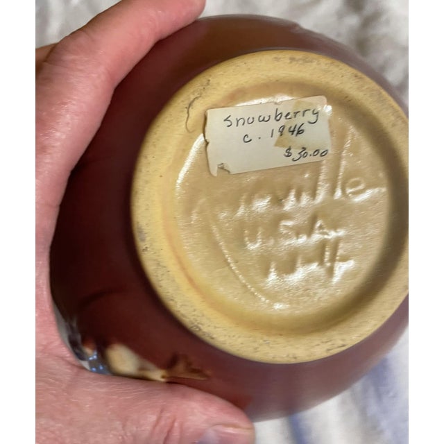 Roseville Pottery VTG Roseville Pink 4-Inch Double-Handled Jardinière or Planter Bowl For Sale - Image 4 of 4