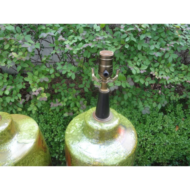 Green Pair of Hollywood Regency Lamps Attributed to James Mont For Sale - Image 8 of 13