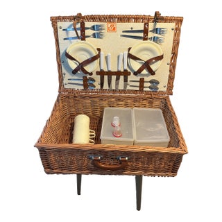 Vintage Blinton England Wicker Picnic Basket – Complete Service for Four For Sale
