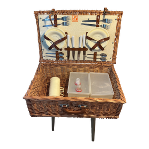 Vintage Blinton England Wicker Picnic Basket – Complete Service for Four