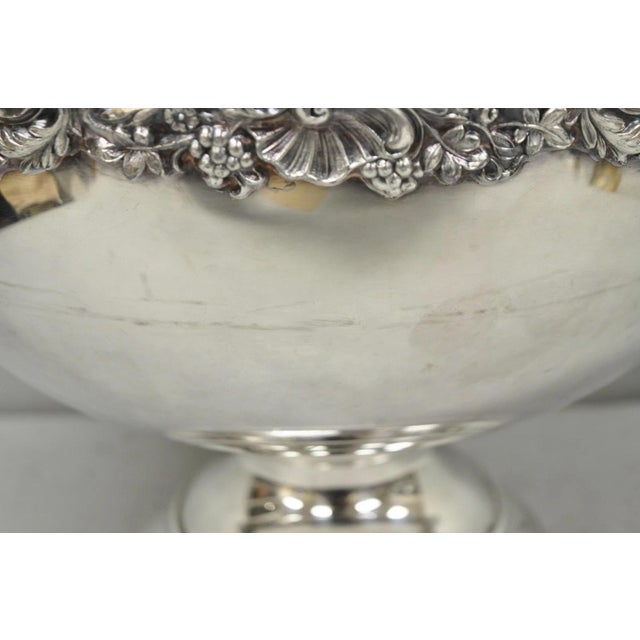 Metal Vintage Fb Rogers 5614 Victorian Silver Plated Punchbowl W/ Round Tray, 2 Pc Set For Sale - Image 7 of 17