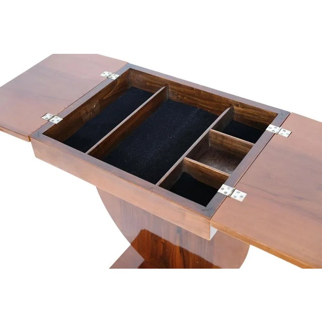 French Art Deco Side Table with Compartments in High Gloss Lacquered Nutwood, 1930s For Sale - Image 6 of 7