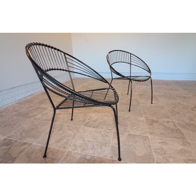 Pair of Mid-Century Modern Wrought Iron Hoop Lounge Chairs, C. 1950s–1960s For Sale - Image 12 of 13