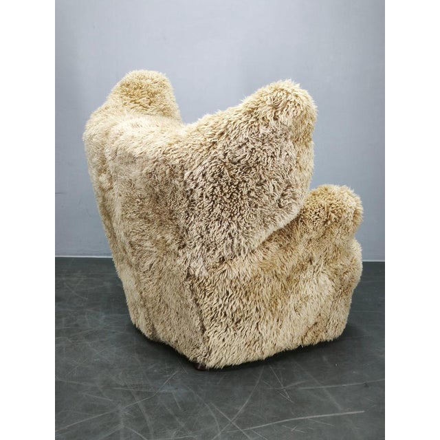 Wood Art Deco Wingback Armchair in Honey Skandilock Sheepskin, 1930s For Sale - Image 7 of 11