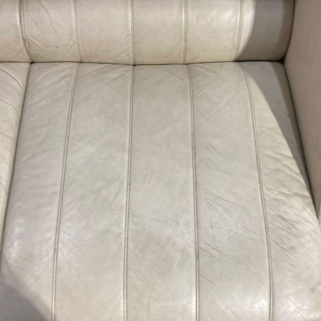 Cream Giorgetti by Leon Krier Aries 3-Seat Modern Cream Leather Sofa With Wood Base For Sale - Image 8 of 10