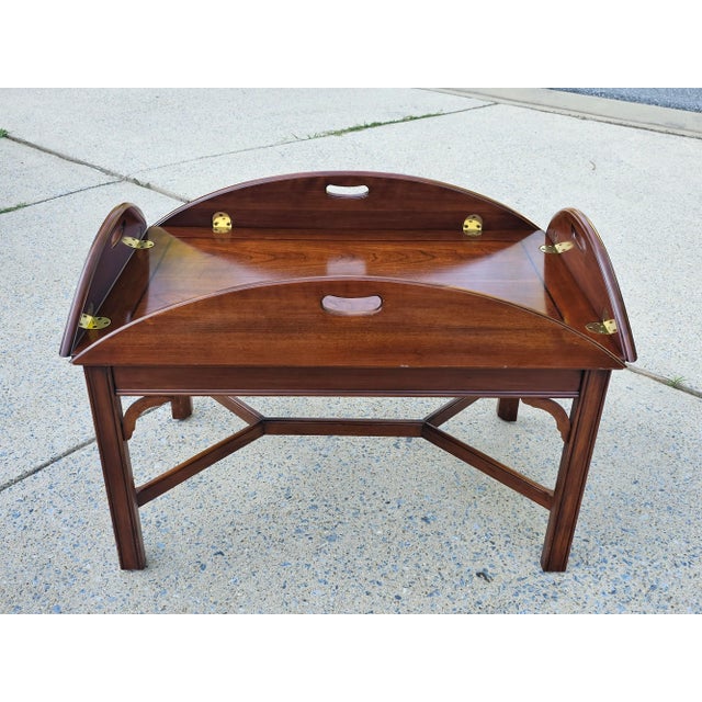 Henkel Harris Wild Black Cherry Butler's Cocktail / Coffee Table For Sale In Washington DC - Image 6 of 10