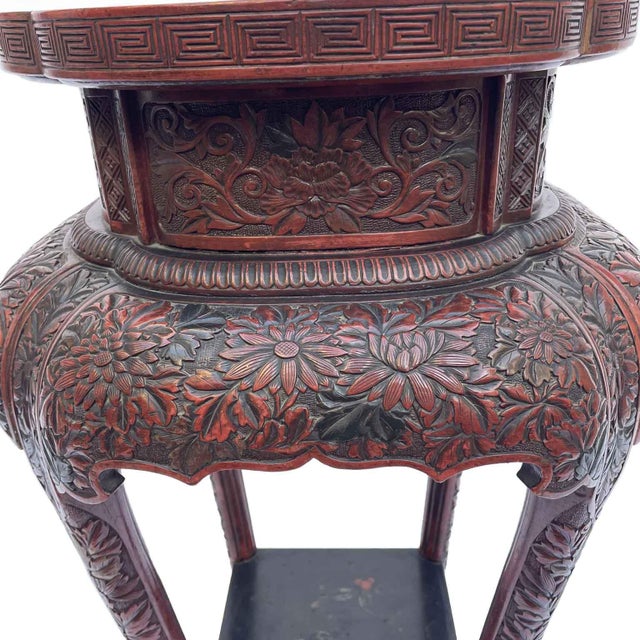 Gold Large Meiji Kutani Porcelain Vase, 1800s For Sale - Image 8 of 12