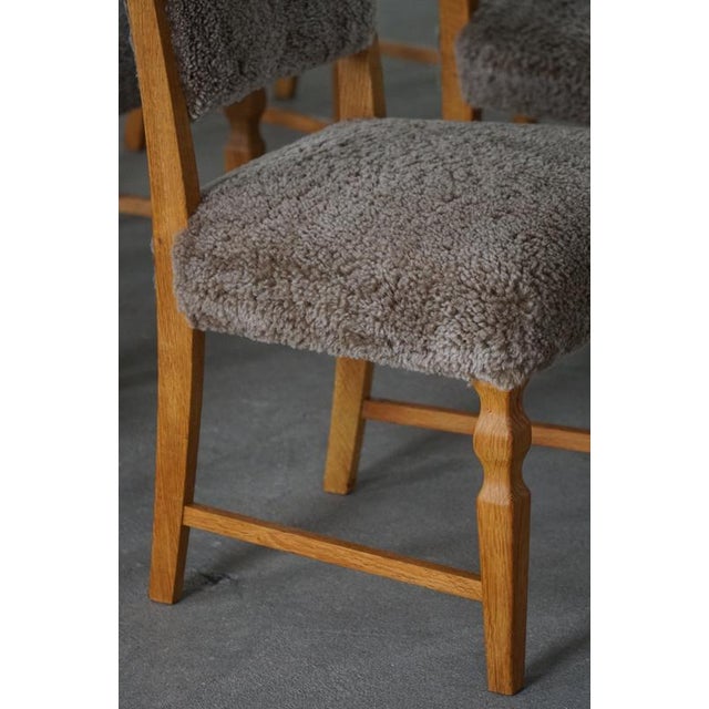 Vintage Danish Dining Chairs in Oak and Lambswool by Henning Kjærnulf, 1950s, Set of 6 For Sale - Image 17 of 18