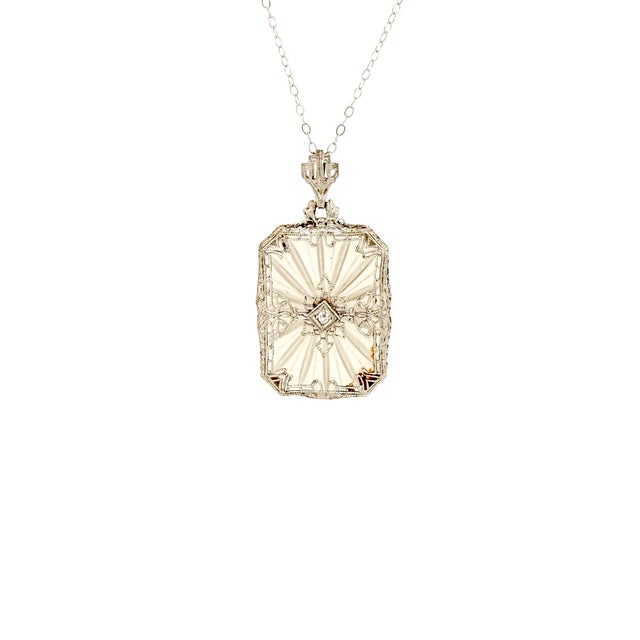 Art Deco 1920s Art Deco White Gold Rock Crystal Filigree Pendant on Chain For Sale - Image 3 of 5