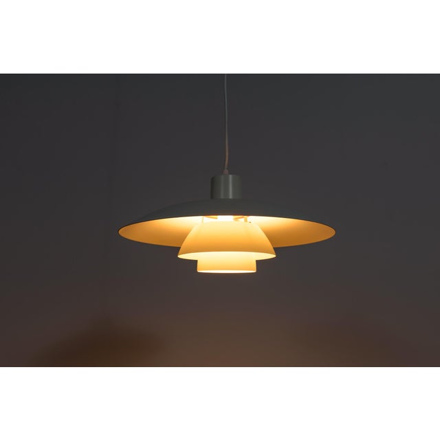 Mid-Century Modern Mid-Century Ph4 Pendant Lamp by Poul Henningsen for Louis Poulsen, 1960s For Sale - Image 3 of 15