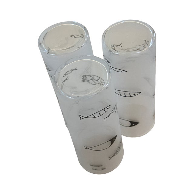 Mid 20th Century Hand-Painted Frosted "Atomic Fish" Collins Glasses - Set of 3 For Sale - Image 4 of 6
