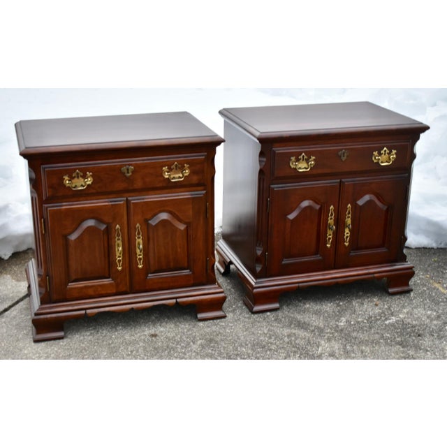 Vintage Pennsylvania House Pair of Cherry Traditional Style Nightstands For Sale - Image 11 of 13