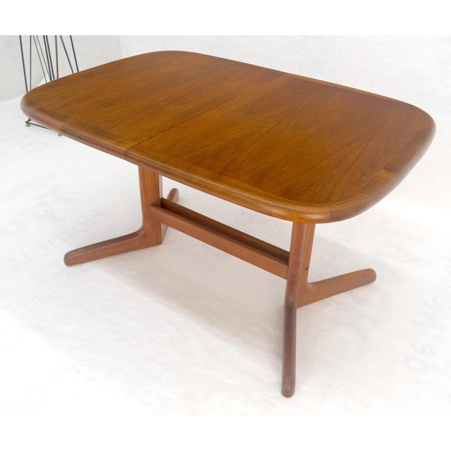 Wood Late 20th Century Danish Mid Century Modern Teak Dining Table w/ 18" Pop Up Hide Away Leaf MINT For Sale - Image 7 of 18