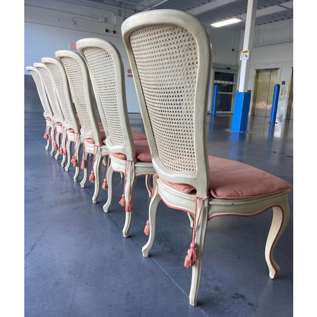 John Widdicomb Vintage French Provincial Cane Dining Chairs, Holland & Salley Interiors, Naples – In the Manner of John Widdicomb | Set of 6 For Sale - Image 4 of 13