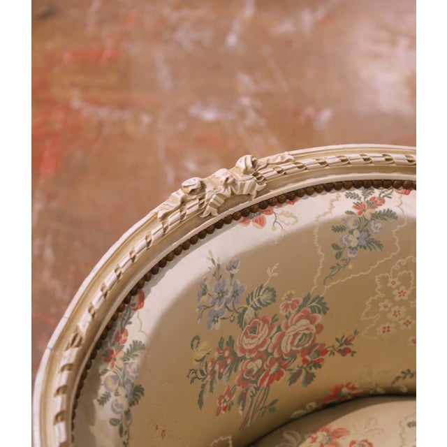 19th C. French Louis XV Provençal Painted Walnut Duchesse Brisée Chaise Longue For Sale - Image 11 of 14