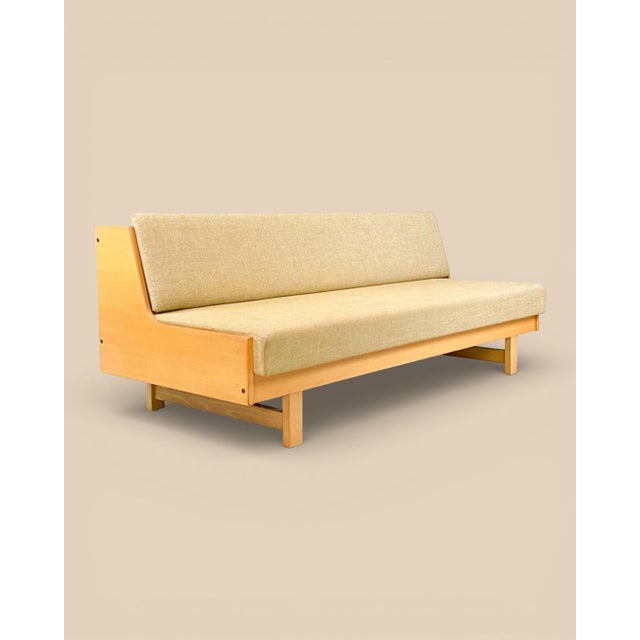 Danish Sofa by Hans J. Wegner for Getama, 1954 For Sale - Image 9 of 9