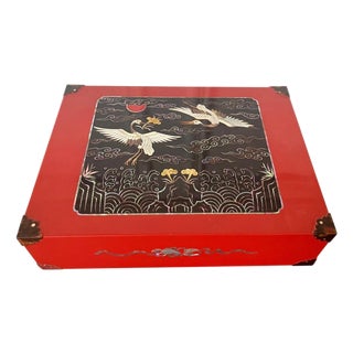 Vintage Korean Lacquer Box with Inner Tray and MOP inlays For Sale