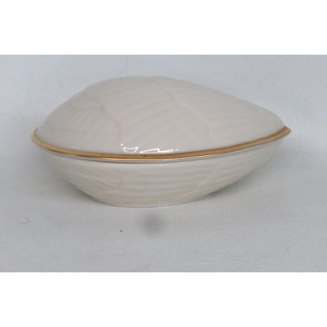Late 20th Century Lenox China Seashell Trinket Dish Lidded Porcelain Box With 24k Gold Trim 4917b For Sale - Image 5 of 16