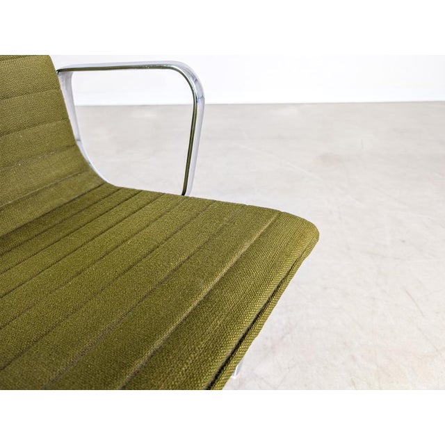 Olive Midcentury Modern Office Chair by Charles & Ray Eames for Herman Miller For Sale - Image 8 of 11