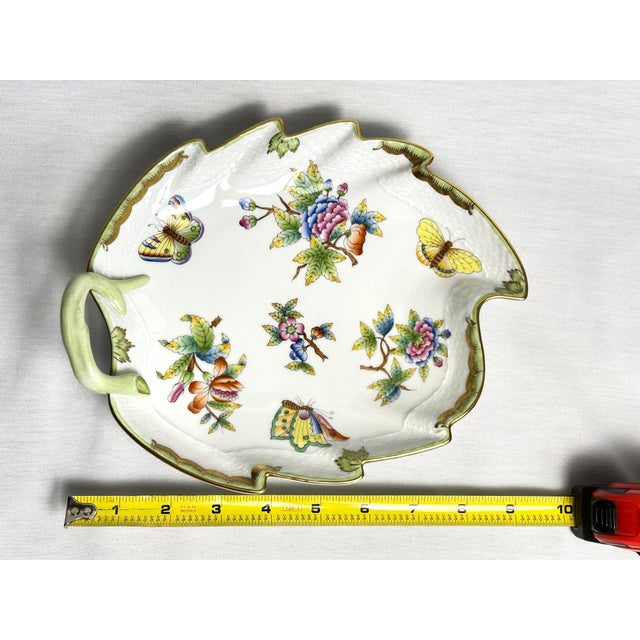 1980s Herend Queen Victoria Leaf Dish Hand Painted Porcelain Butterfly & Floral, Hungary Vbo 201 For Sale In Boston - Image 6 of 10