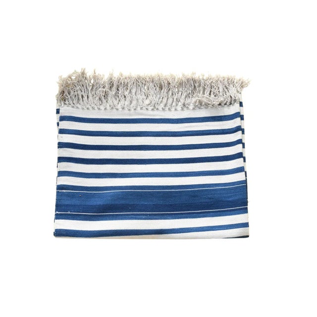 Gwalior Rug, 4X6 For Sale - Image 4 of 5