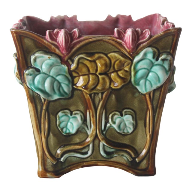 1900s French Onnaing G77 Art Nouveau Flower Vines Details Jardinière Cache Pot Planter For Sale