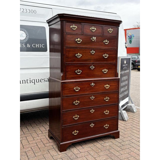 George II Chest of Drawers in Mahogany For Sale - Image 16 of 18
