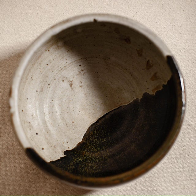 Late 20th Century Signed Handmade Studio Pottery Ceramic Organic Mixed Glaze Bowl With Abstract Brushstrokes For Sale - Image 9 of 12