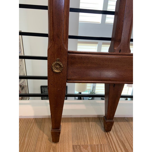 1960s 1965 Davis Cabinet Co. Mahogany Four-Post Bedframe For Sale - Image 5 of 14