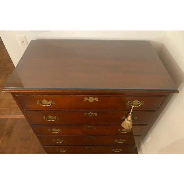 English 1930s Chippendale Mahogany Tall Chest — W. & J. Sloane Master Craftsmen For Sale - Image 3 of 11