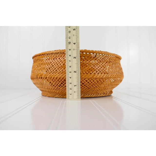 Mid 20th Century Vintage Pair of Nesting Baskets From China With a Molly Hatch Daisy Trinket Tray - 3 Pieces For Sale - Image 12 of 13