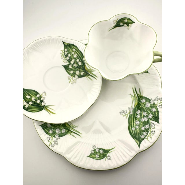 English Shelley Lily of the Valley Dainty Cup, Saucer and Plate, Vintage English Bone China 3 Piece Tea Set For Sale - Image 3 of 8