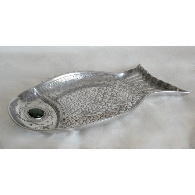 Metal Vintge C. 1975 Arthur Court Fish Serving Tray With Agate Green Eye For Sale - Image 7 of 16