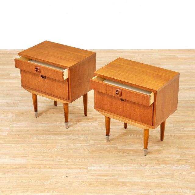 Wood 1960s Pair of Danish Modern Teak Nightstands For Sale - Image 7 of 11
