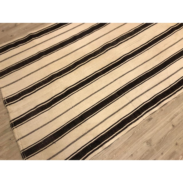 1960s Vintage Handmade Natural Bohemian Runner- 3′7″ × 9′10″ For Sale - Image 6 of 9