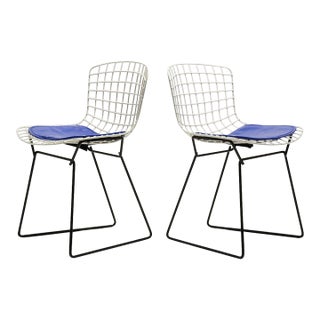 Pair of Bertoia child's chairs by Knoll For Sale