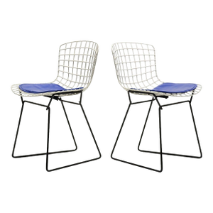 Pair of Bertoia child's chairs by Knoll