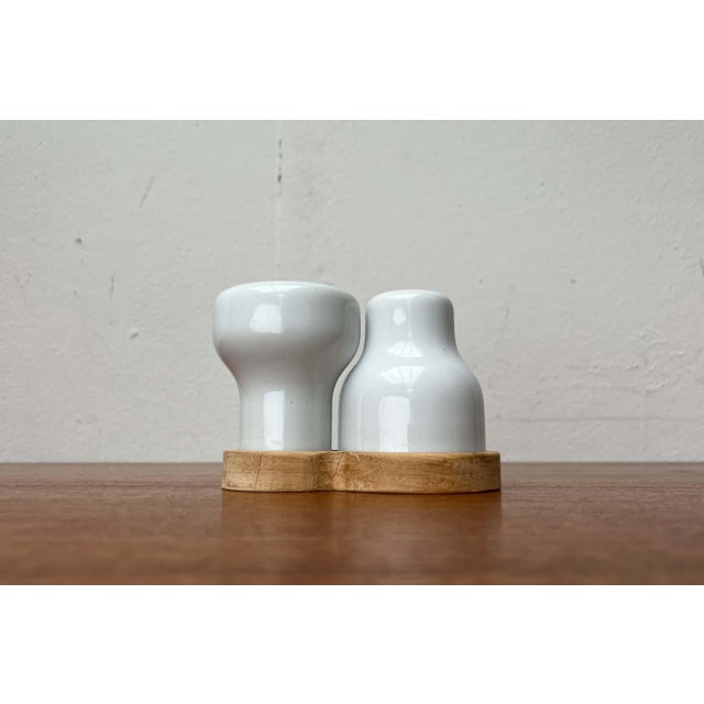 Modern Swedish Model Fix Salt and Pepper Shakers in Ceramic and Wood by Julia Teutiger for Sagaform, Set of 3 For Sale - Image 3 of 18