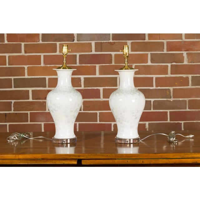 Pair of White Porcelain Vase Table Lamps on Lucite Bases with Textured Décor For Sale In Atlanta - Image 6 of 12