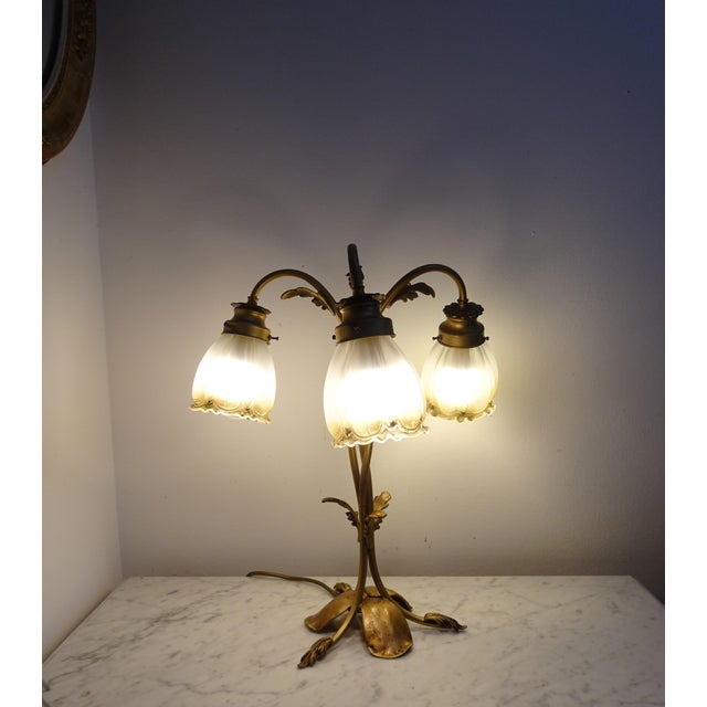 Mid-Century Modern Vintage Art Nouveau Style Table Lamp in Brass For Sale - Image 3 of 18