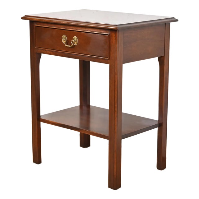 Stickley Georgian Mahogany Nightstand or Occasional Side Table For Sale