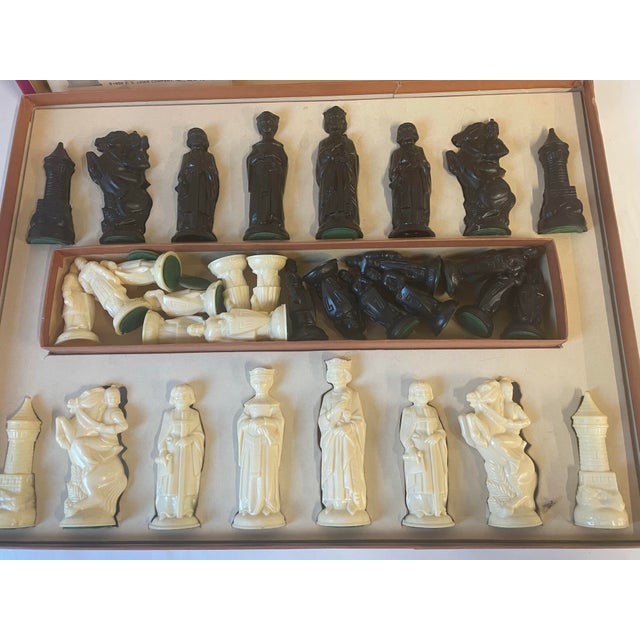Vintage 1959 Renaissance Chessmen Game Set For Sale In Dallas - Image 6 of 12